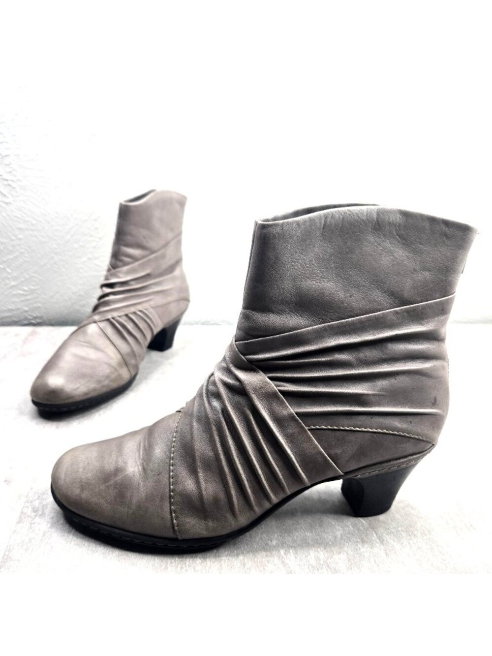 Cobb Hill Ankle Boots 10 Gray Leather Dressy Victorian Block Heel Dressy Booties